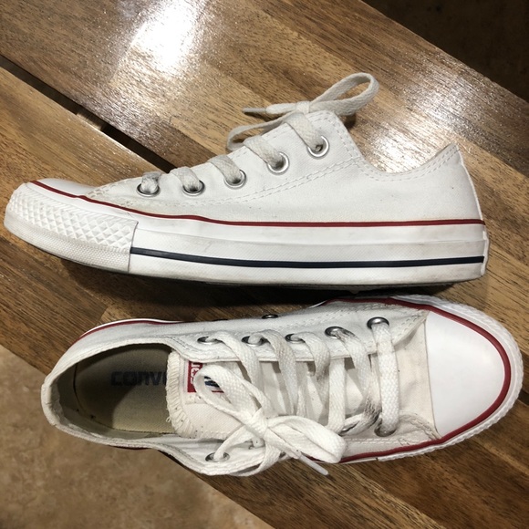 White Converse Chucks All Star ⭐️ - Picture 2 of 8